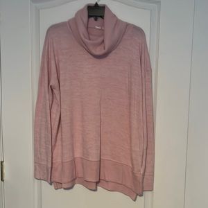 Gap Women’s Crowl Neck Sweater
